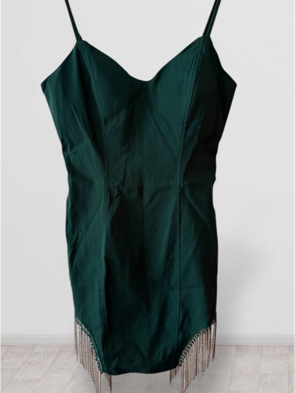 : Trendy Forest Green Bodycon Dress with Metallic Chain Fringe Detail